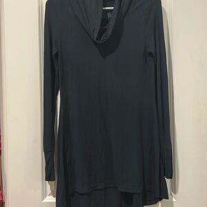 Cuddl Duds Cowl Neck softwear w/ stretch hi/lo tunic w/ thumbholes Size S black